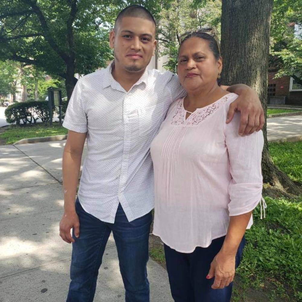 Meet your Posher, Aurora